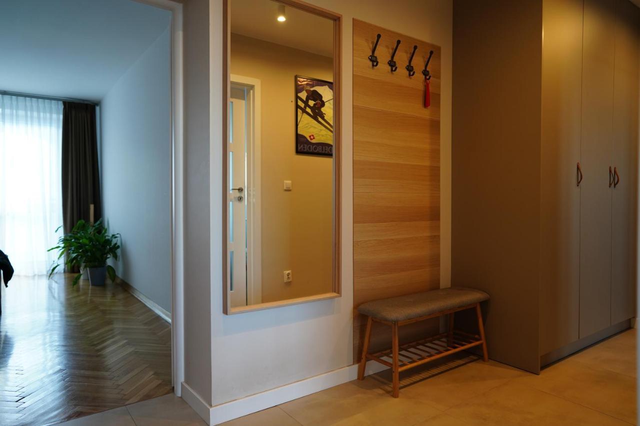 3 Rooms Apartment Podgorze Citybeat #3 Krakow Exterior photo
